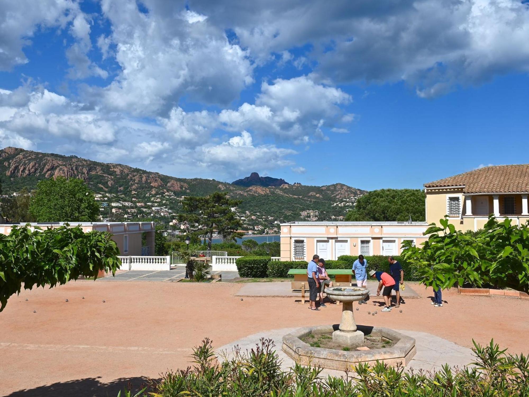 Apartment Village Cap Estérel - Le Village-40 Saint-Raphaël Esterno foto